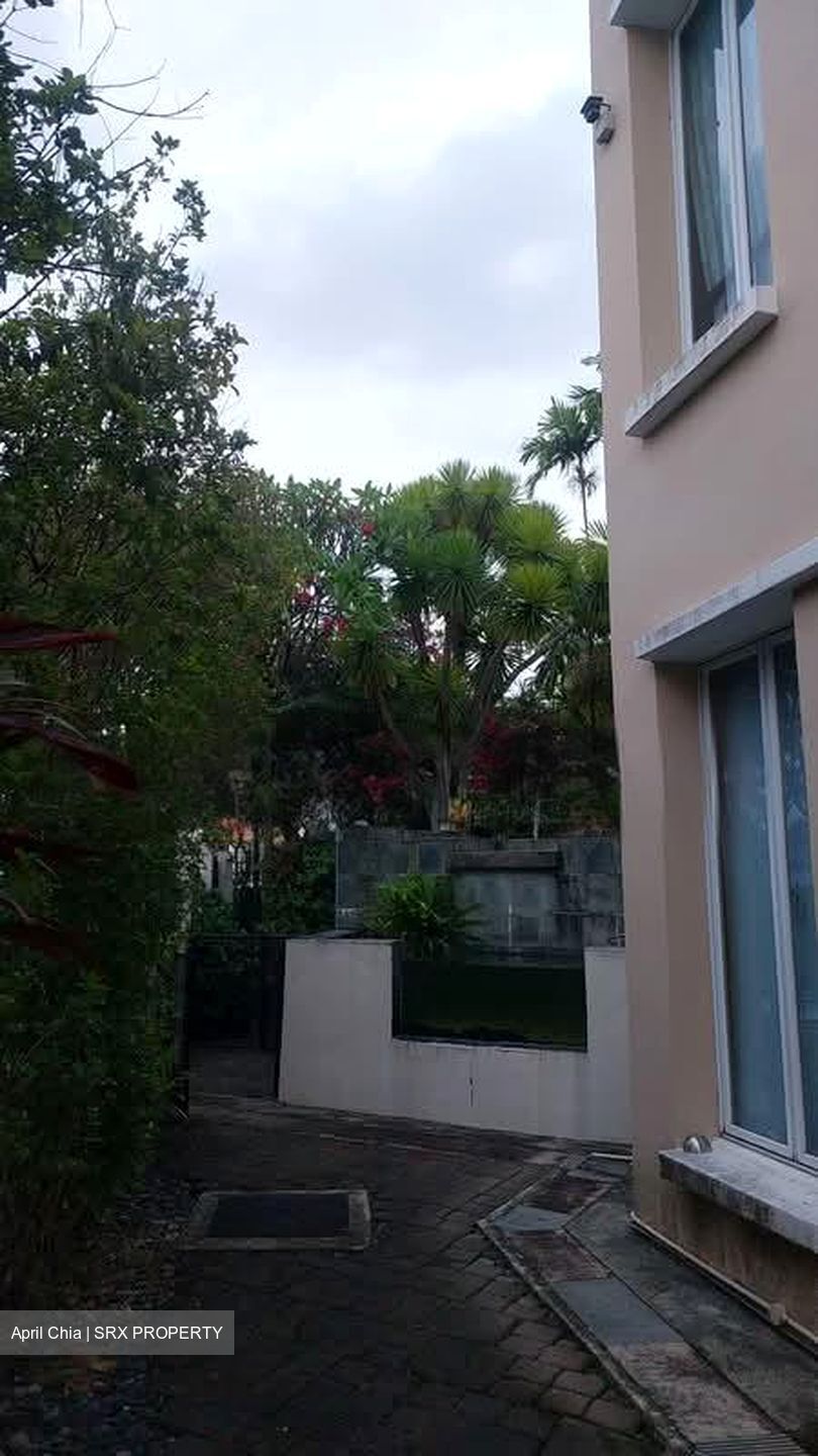 Seng Yong Villas (D14), Terrace #543440711